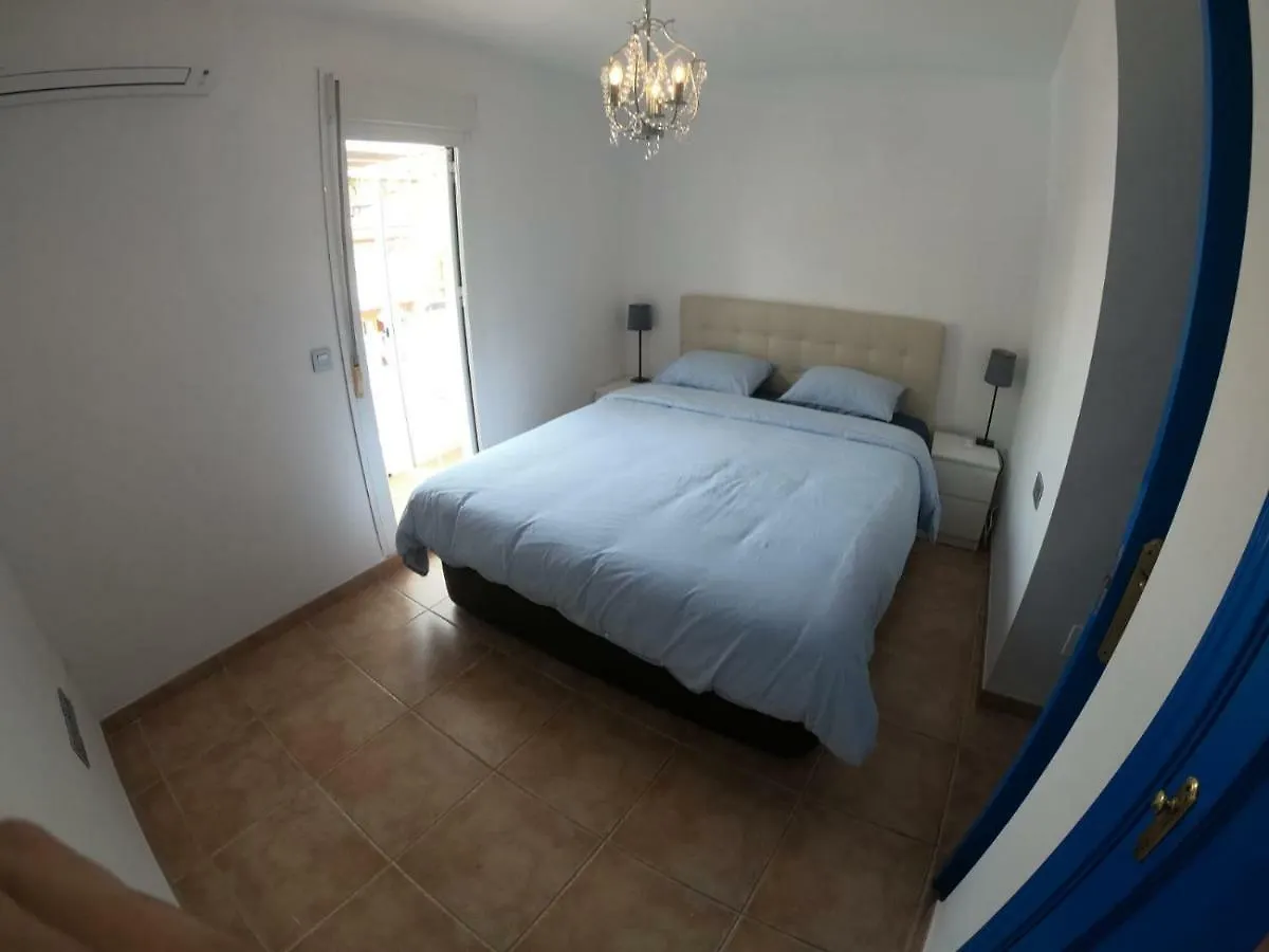 מאלגה Private Townhouse With Roof Terrace Close To The Beach בית נופש